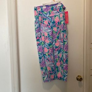NWT Lilly Pulitzer high rise crop luxletic leggings in Maldives turtle wave